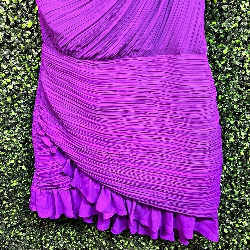 EXPRESS | Ruched One-Shoulder Dress - Picture 3 of 6